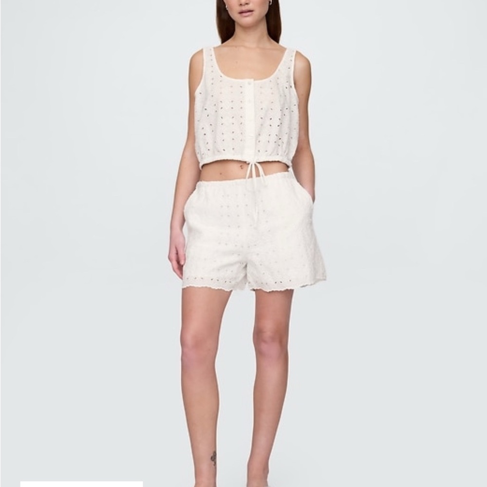 GAP Women's White High Rise Eyelet Easy Shorts